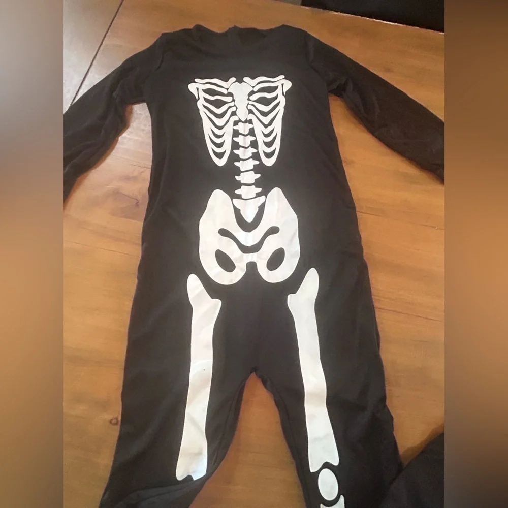 NWOT Skeleton Print Black Pajama Set